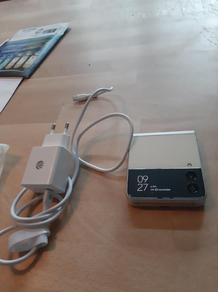 Samsung galaxy Z flip3 5G, 256gb, Enlèvement, Blanc