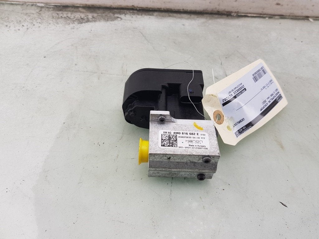 DIVERSEN Airco deel (div) E-Tron GT (F83) (|4M0816682E|), Gebruikt, Audi