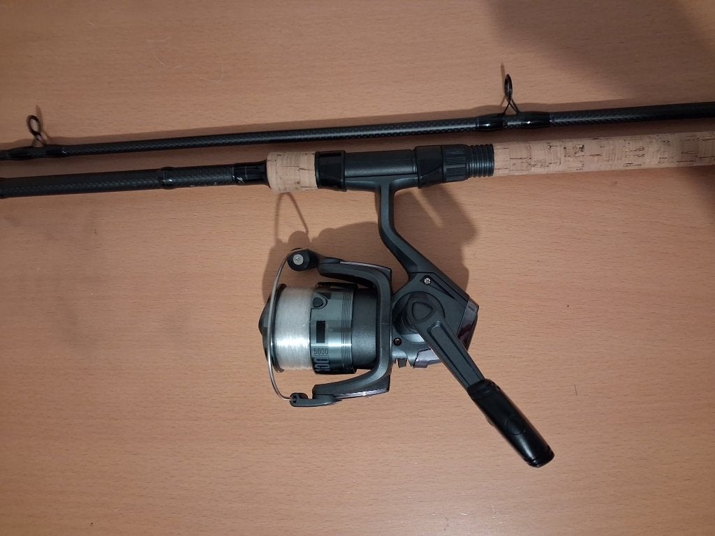 Canne a pêche Barbeau/Carpe, Enlèvement, Comme neuf, Canne à pêche complète