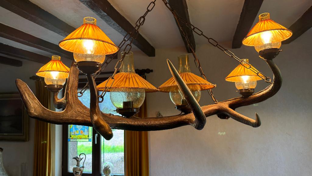 Prachtige rustieke verlichting in chalet- en jachtstijl., Antiek en Kunst, Antiek | Verlichting, Ophalen