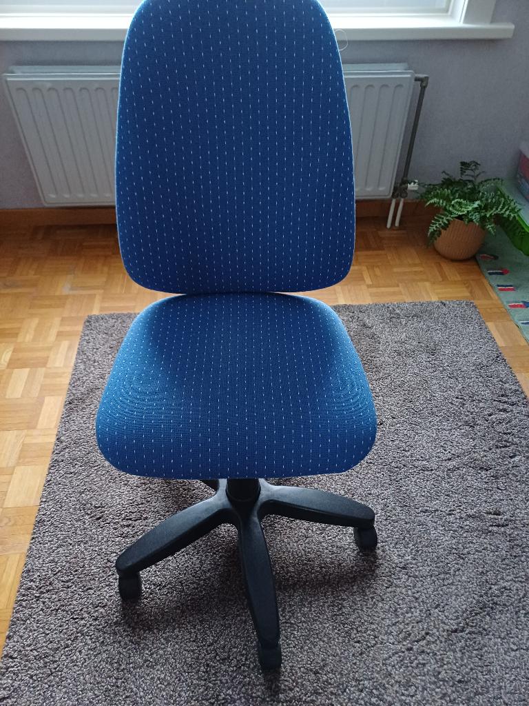Blauwe bueaustoel, Huis en Inrichting, Bureaustoelen, Ophalen, Zo goed als nieuw, Blauw, Bureaustoel