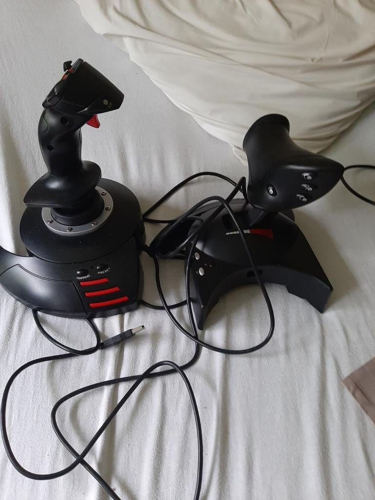 Yoke flight Master joystick, Computers en Software, Joysticks, Ophalen of Verzenden, Zo goed als nieuw, Trustmaster