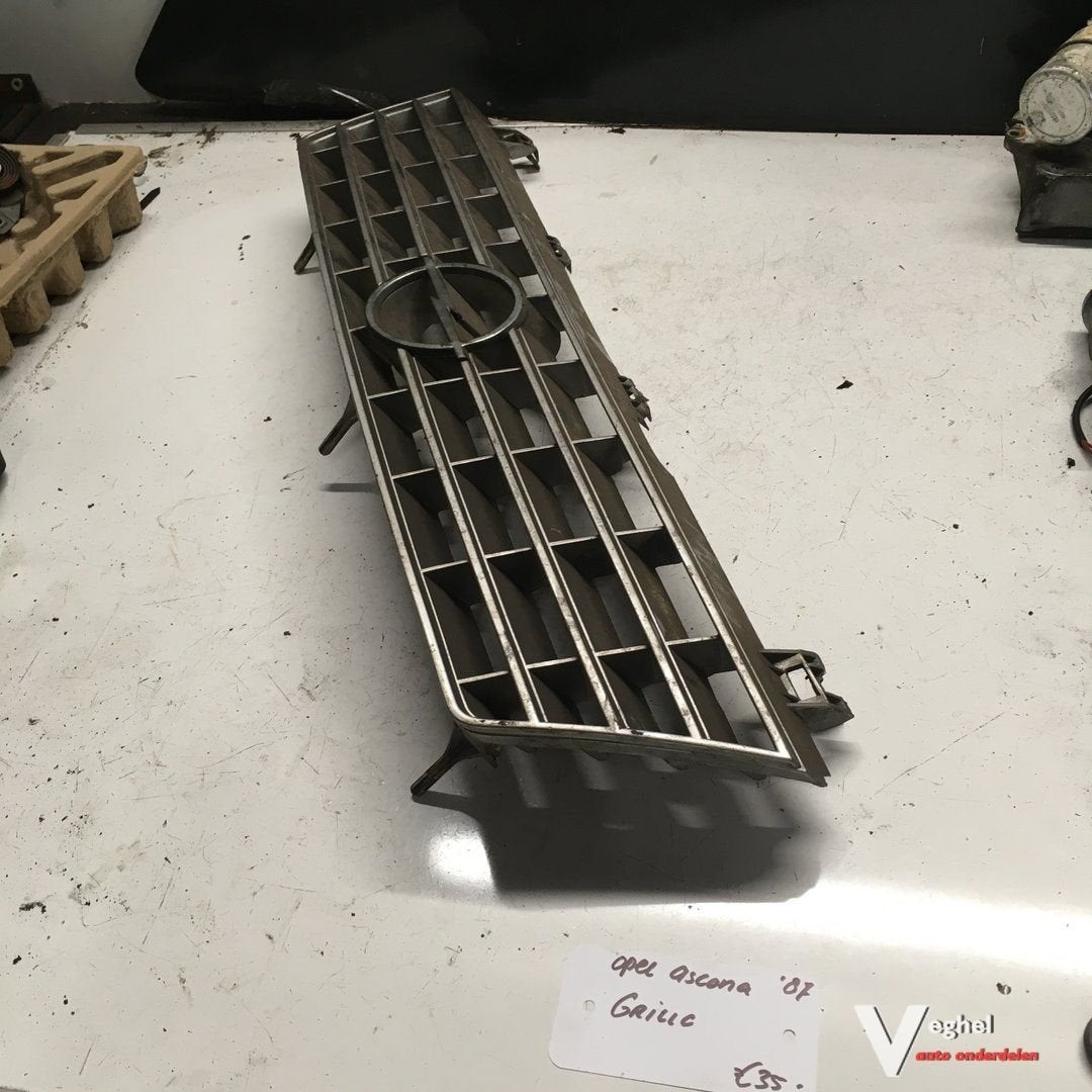 Opel Ascona 1986  Grille, Auto-onderdelen, Gebruikt, -, -, Ophalen of Verzenden