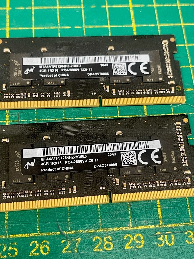 MICRON 4 GB DDR4 260 pin SO-DIMM PC4-21300 2666V CL19, Computers en Software, RAM geheugen, Gebruikt, DDR4, Ophalen of Verzenden