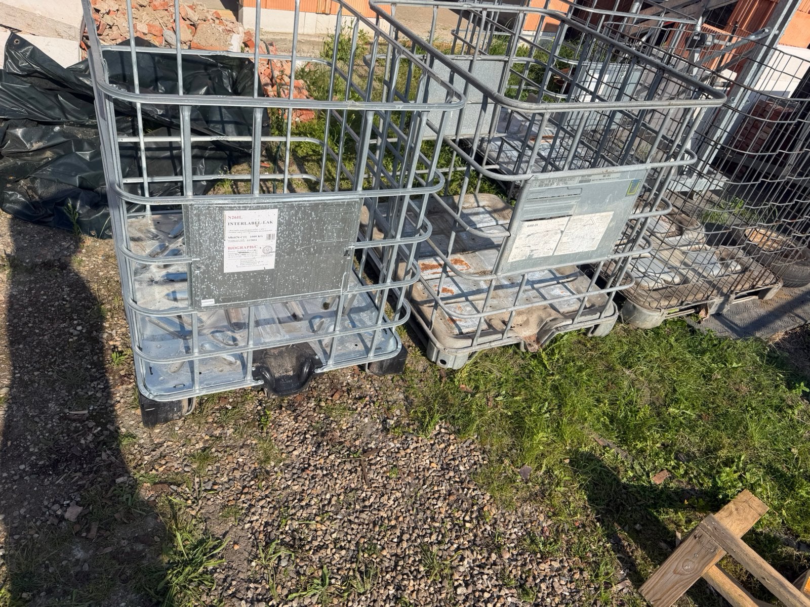 IBC container opvangbak, Ophalen