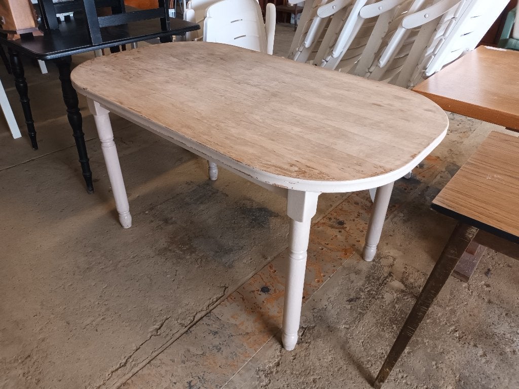 Houten tafel, Enlèvement