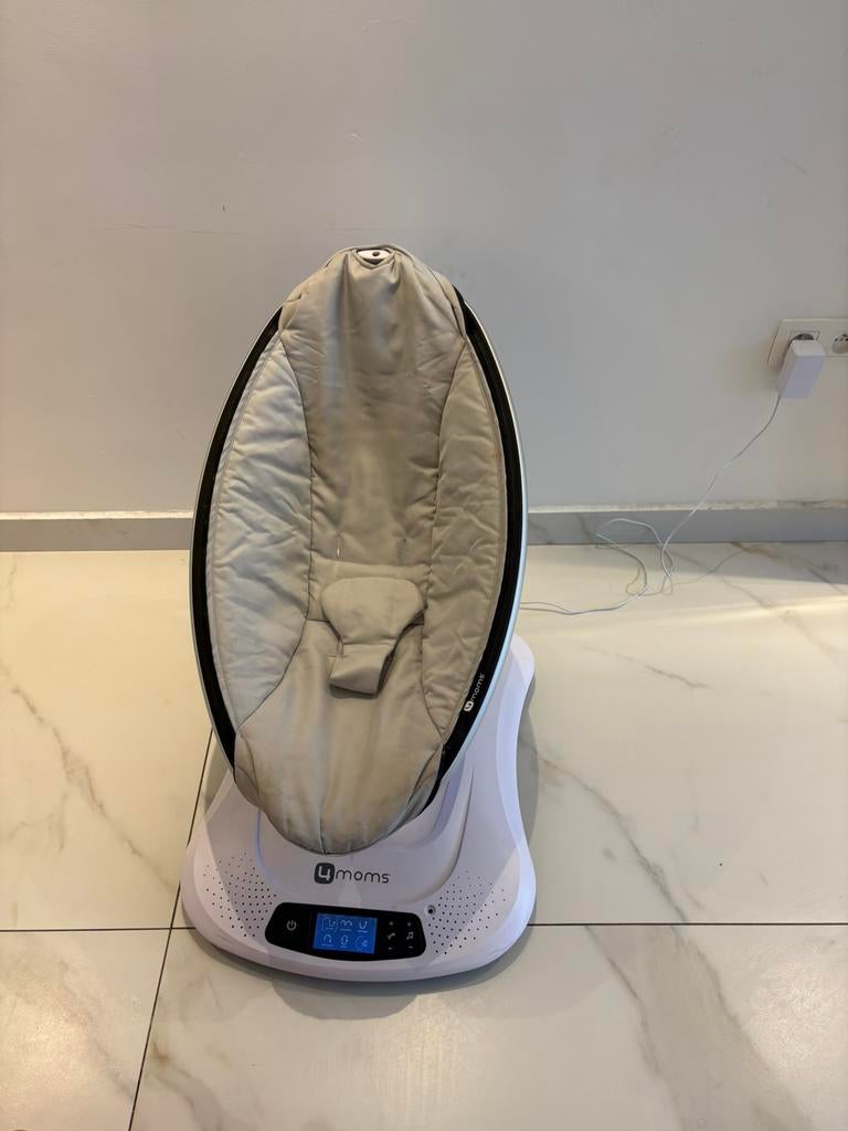 4moms mamaroo wipstoel elektrisch, Autres marques, Avec ceinture(s), Enlèvement, Utilisé