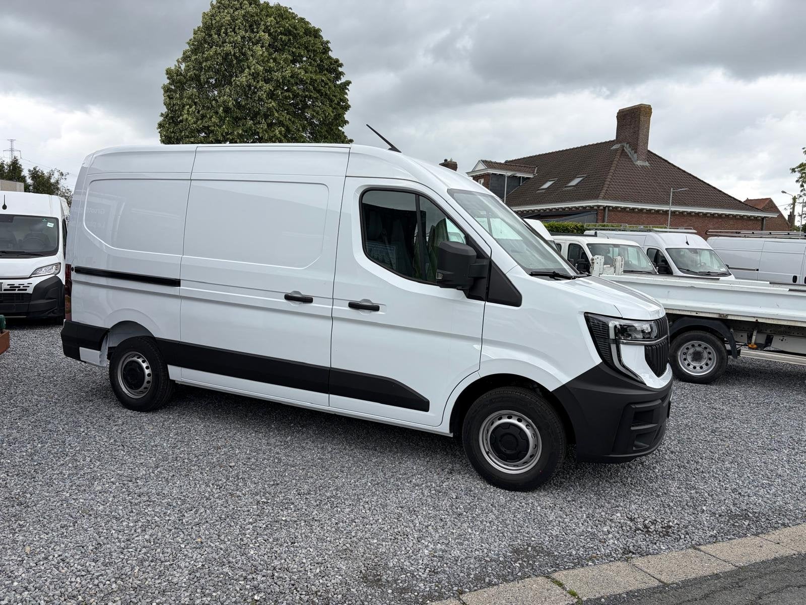 Renault Master T35 2.0 dCi 150 L2H2 Advance inclusief aankle, Auto's, Bestelwagens en Lichte vracht, Voorwielaandrijving, Stof