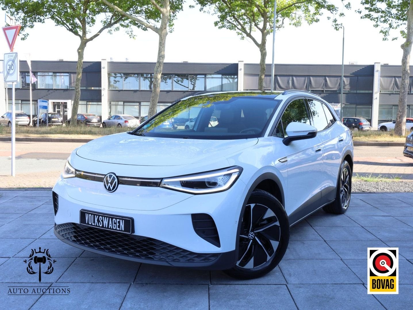 Volkswagen ID.4 Pro Business 77 kWh SOH 91% | Panodak | Warm, Auto's, Automaat, Wit, Onderhoudsboekje, Parkeersensor