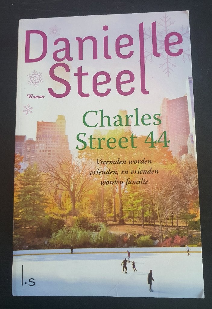 Charles Street 44: Roman van Danielle steel, Boeken, Ophalen of Verzenden, Gelezen, Danielle Steel