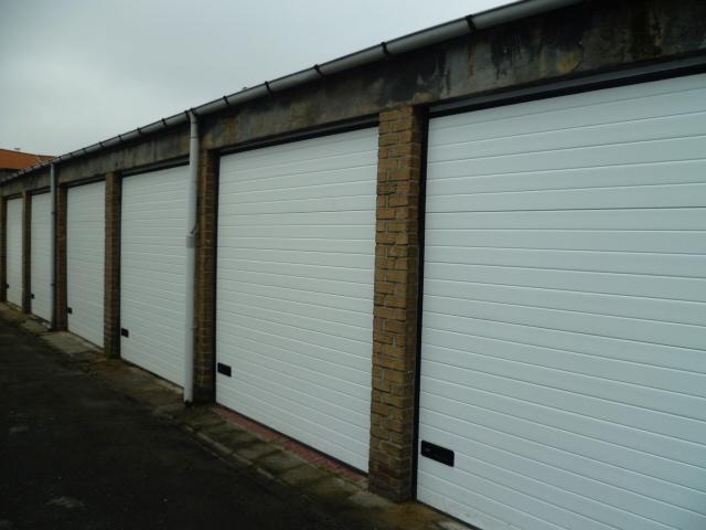 Ruime en veilige garagebox te huur in Kortrijk., Provincie West-Vlaanderen