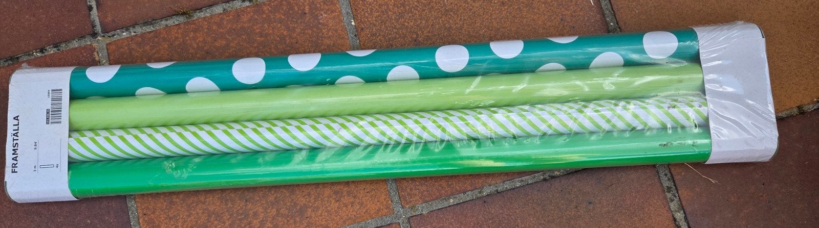 4 rollen nieuwe geschenkverpakkingen, Ophalen