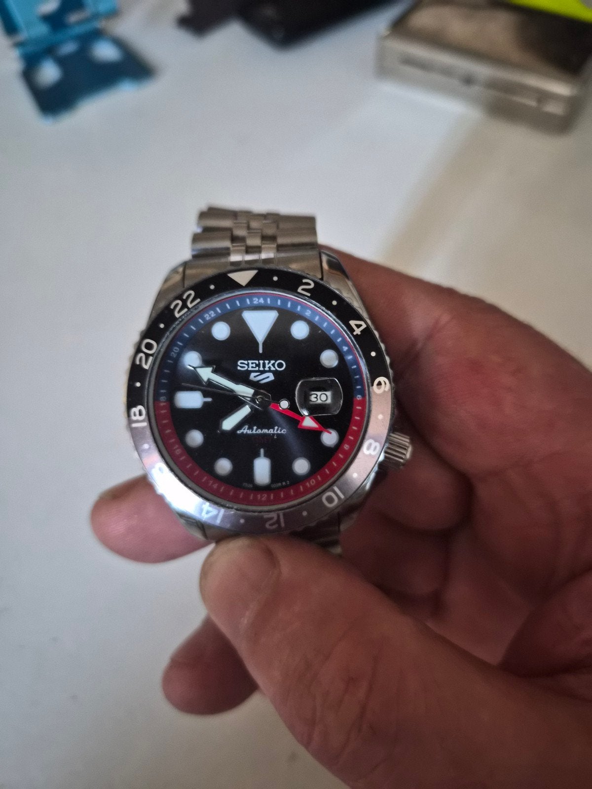 Seiko 5 automatique, Bijoux, Sacs & Beauté, Montres | Hommes, Enlèvement ou Envoi, Seiko