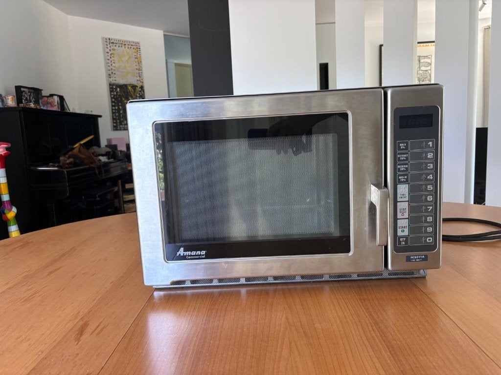Amana commerciële microgolfoven / magnetron horeca RVS, Electroménager, Micro-ondes, Enlèvement, Utilisé, 45 à 60 cm, Micro-ondes