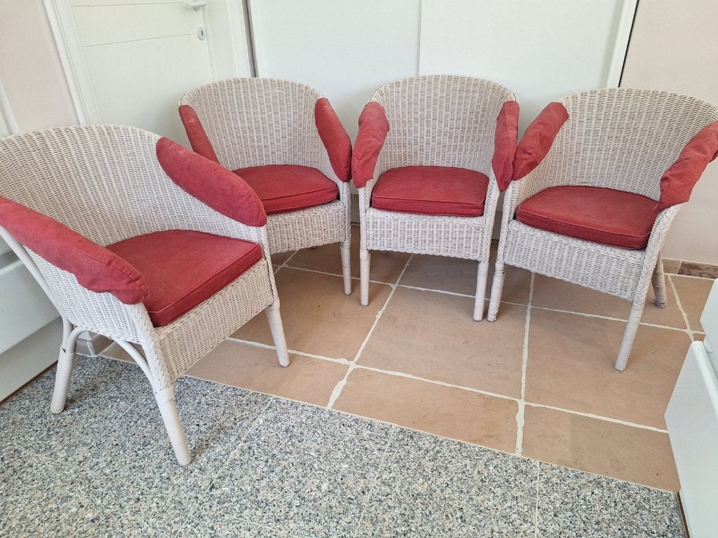 4 rieten stoelen met stoffen kussen en armsteunen, Ophalen, Gebruikt, Overige kleuren, Riet of Rotan