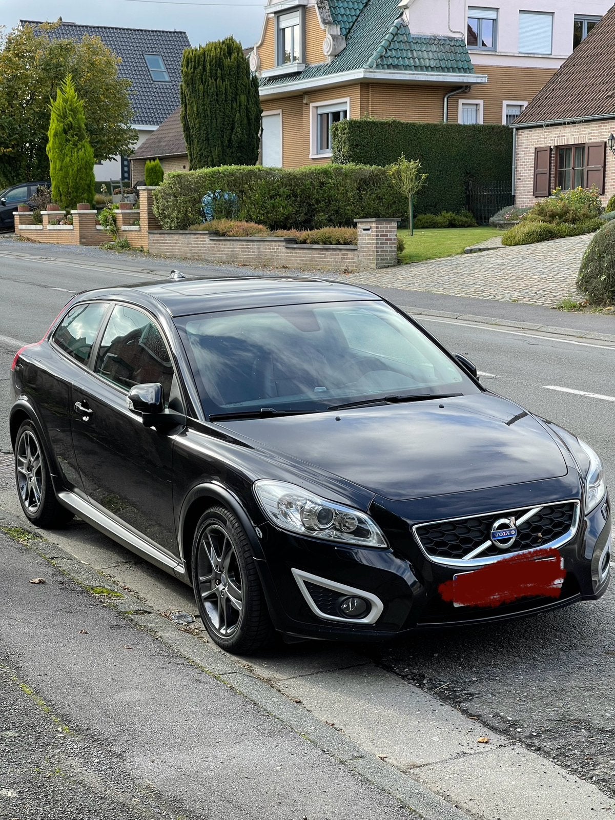 VOLVO C30 1.6D SUMMUM – CUIR ROUGE – TOIT OUVRANT, Autos, Volvo, Cuir, Euro 5, Achat, 129 g/km