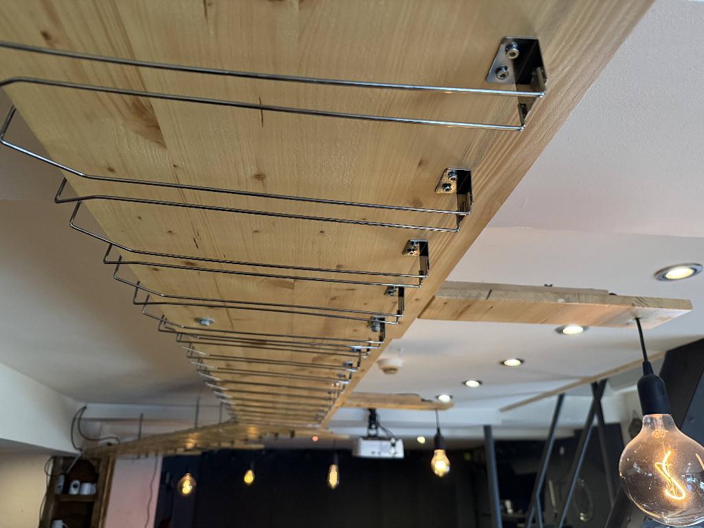 Professioneel glazen ophangsysteem voor bar, Ophalen, Gebruikt, Inox Meubilair