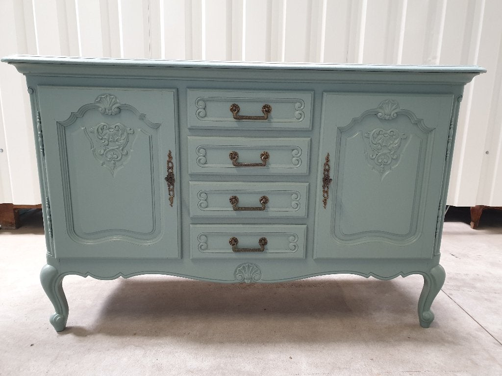 Buffet de style Louis XV. Il peut être fourni., Maison & Meubles, Armoires | Dressoirs, Enlèvement, Utilisé, Chêne, Avec tablette(s)