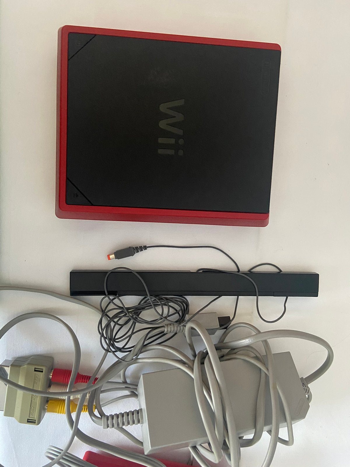 Nintendo wii mini red editie, Games en Spelcomputers, Ophalen of Verzenden, Zo goed als nieuw