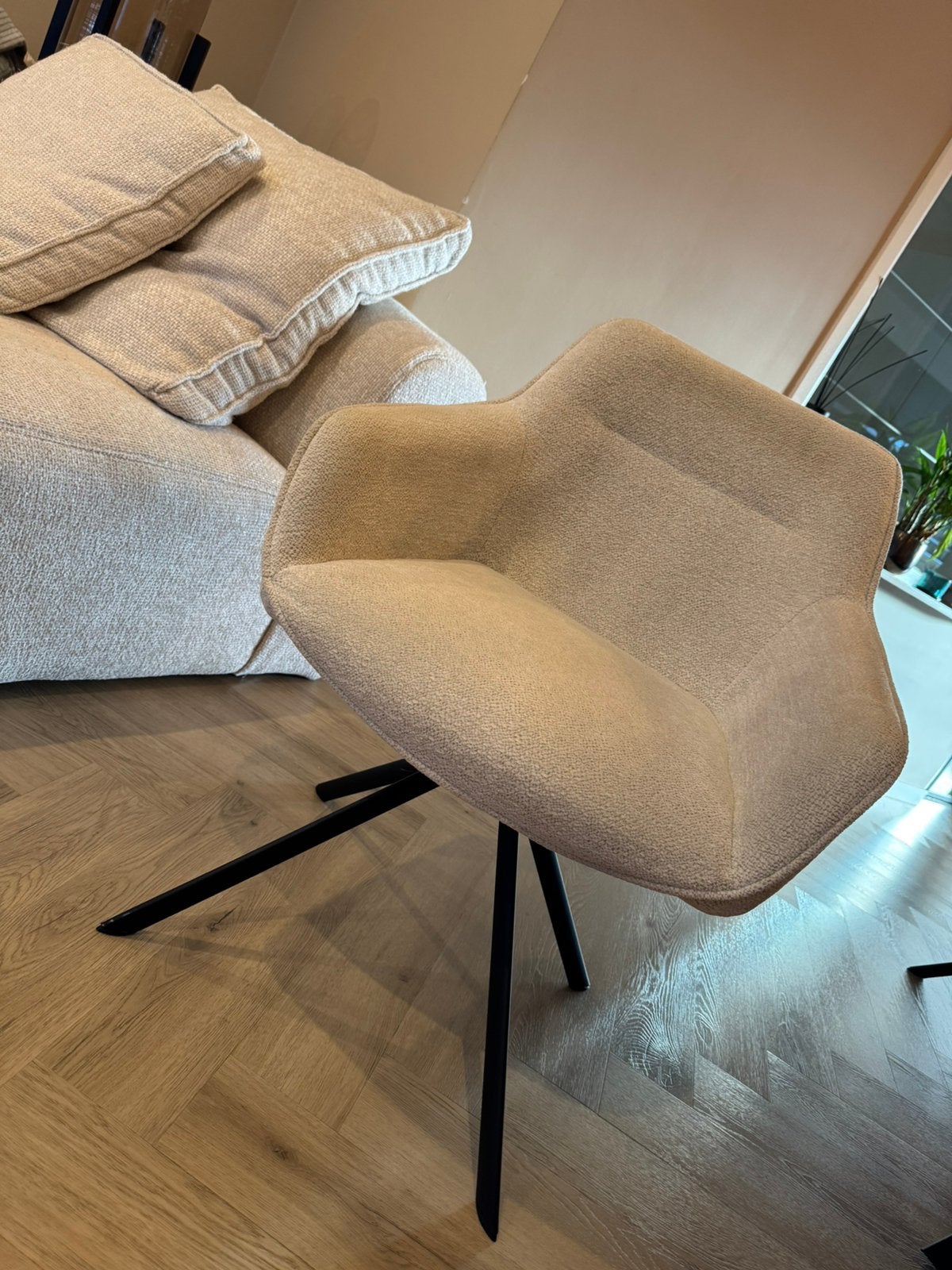 Moderne draaibare eetkamerstoelen, Huis en Inrichting, Ophalen, Overige kleuren, Zo goed als nieuw, Stof