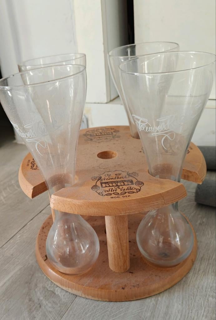 4 Kwak glazen, Verzamelen, Ophalen