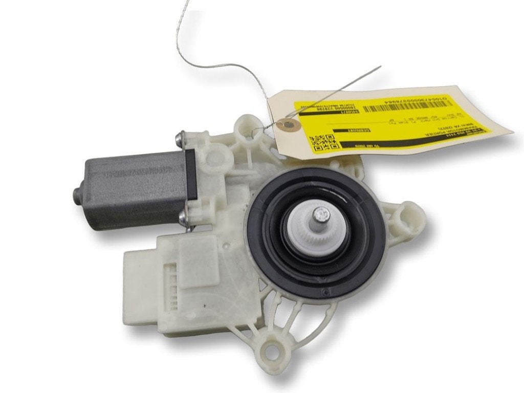 MOTEUR LEVE VITRE ELECTRIQUE BMW X6 (G06) (01-2019/03-2023), Brose SE, Info@brose.com, Utilisé, Max-Brose-Straße 1
96450  Coburg, DE