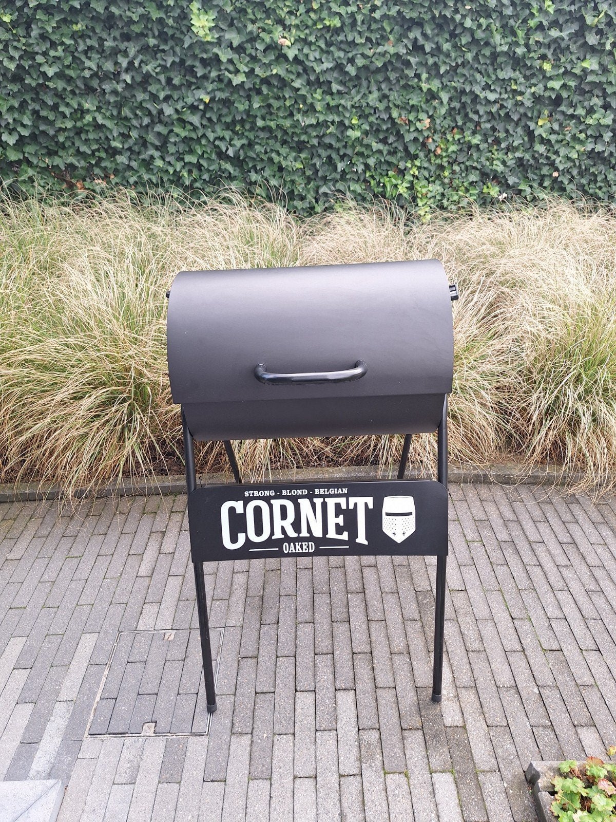 Cornet Bbq, Ophalen