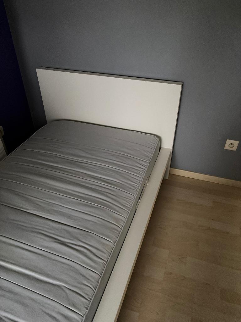 Bed Malm met lattenbodem en matras, Ophalen, Gebruikt, 90 cm, Eenpersoons