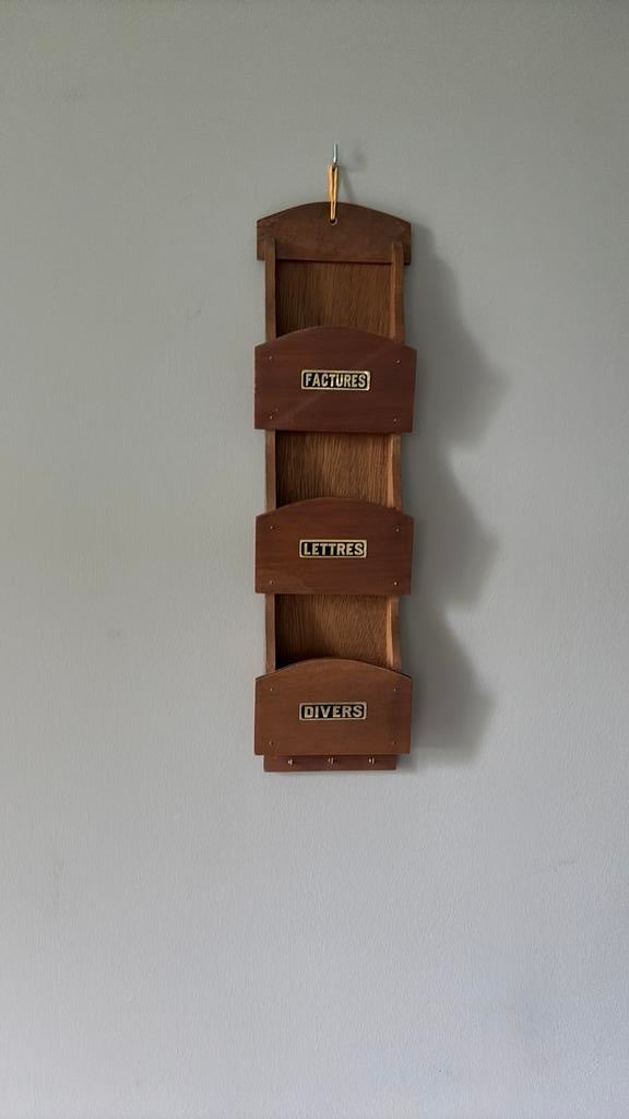 Ancienne armoire suspendue., Antiquités & Art, Enlèvement ou Envoi