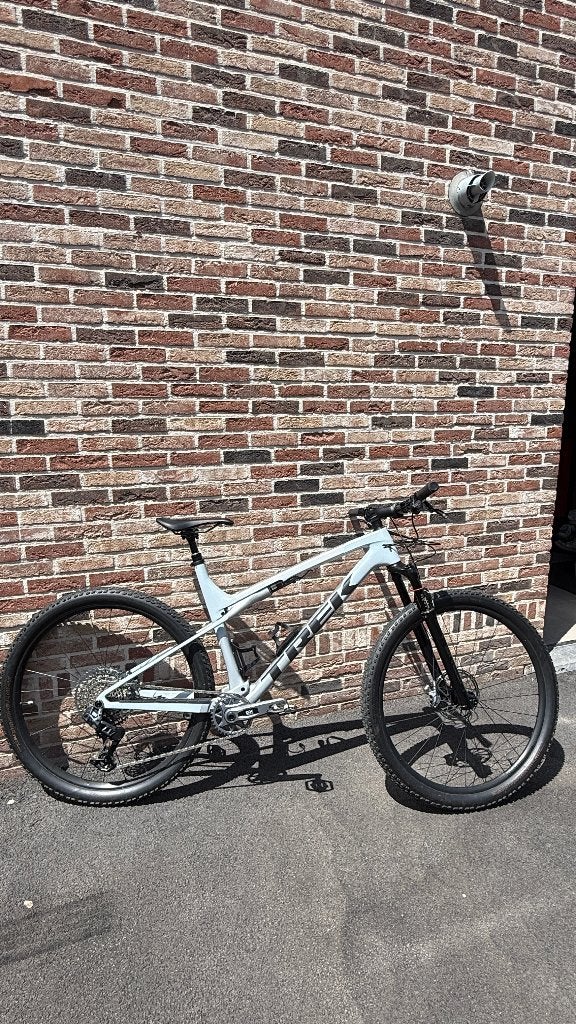 Trek Supercaliber SL9.7 taille L, Comme neuf, Enlèvement, Hommes, Frein à disque