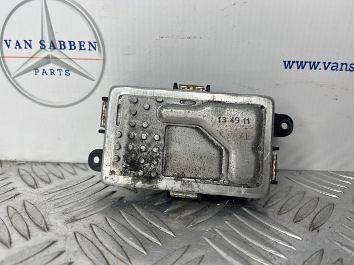 Régulateur de tension d'un Mercedes CLS-Klasse, -, 3 mois de garantie, Utilisé, -