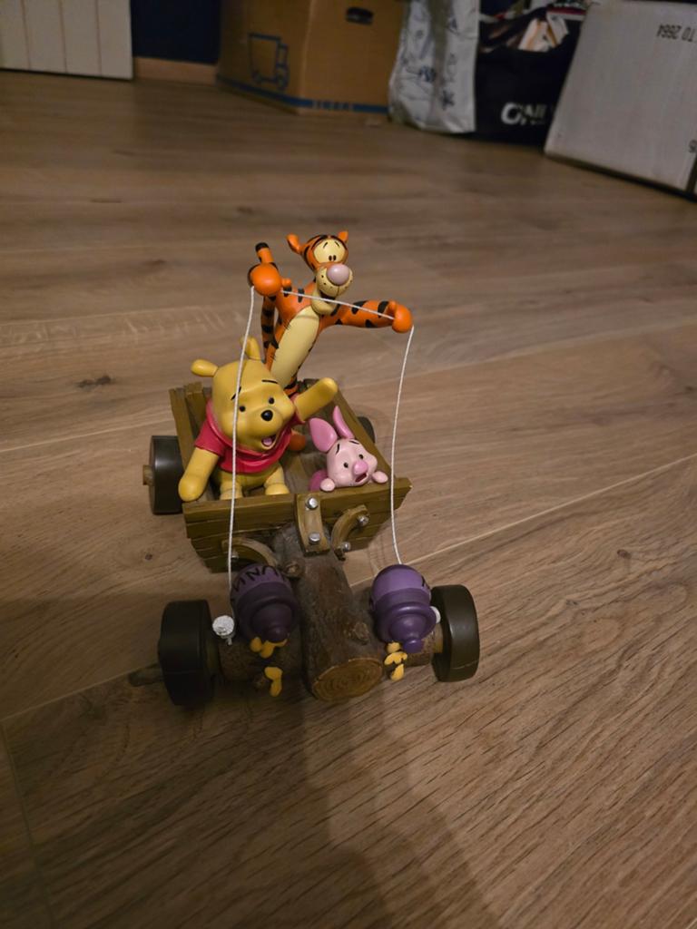 Beeldje Winnie De Poeh, Ophalen, Winnie de Poeh of vrienden, Zo goed als nieuw, Beeldje of Figuurtje
