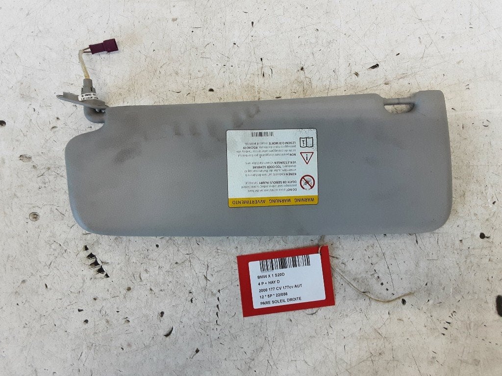 PARE-SOLEIL DROIT BMW X1 (E84) (01-2009/06-2015), Autos : Pièces & Accessoires, Utilisé, BMW, Petuelring 130
80809  München, DE
