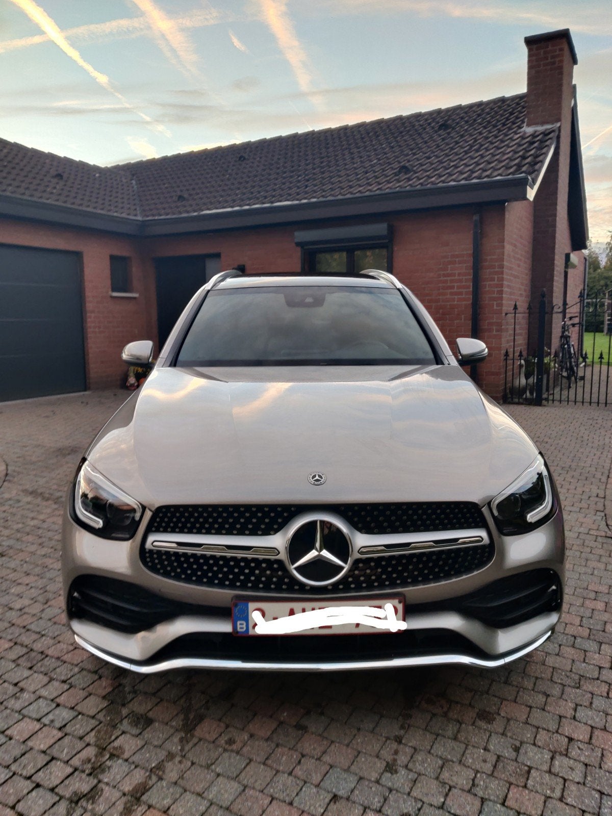 Mercedes GLC 200 essence/hybride, Autos, Cuir, Euro 6, Entretenue par le concessionnaire, 5 portes
