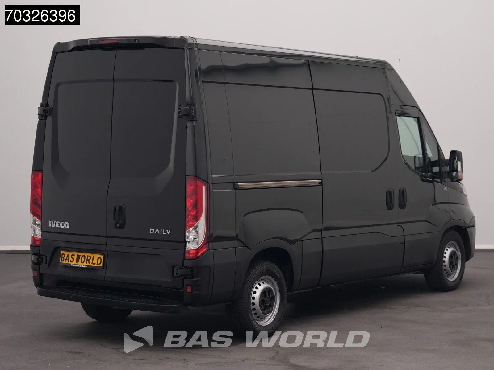 Iveco Daily 35S16 L2H2 Airco Cruise Parkeersensoren 3,5t Tre, Auto's, Stof, Gebruikt, Euro 6, Iveco