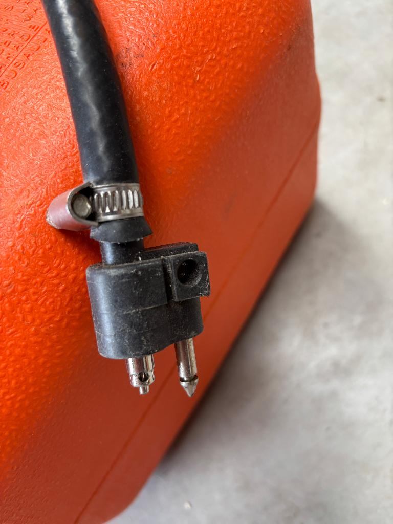 Benzine tank 22liter, Ophalen, Zo goed als nieuw, Motor en Techniek, Zeilboot of Motorboot