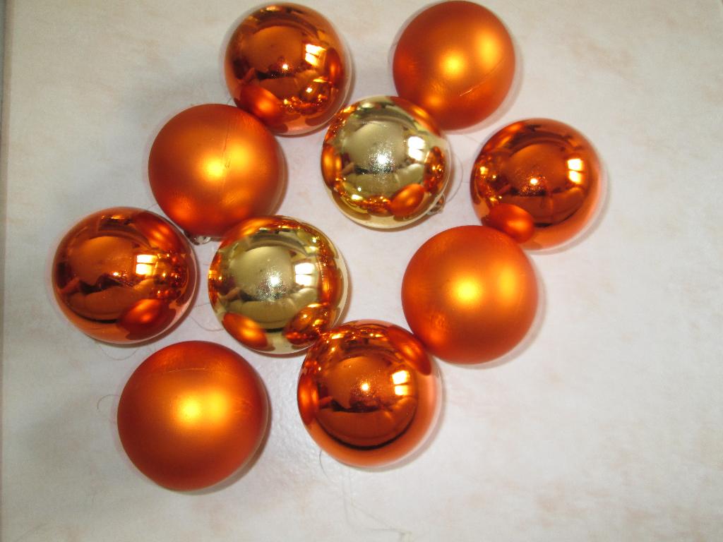 Boules (10) de Noël ton orange et jaune., Divers, Enlèvement, Comme neuf