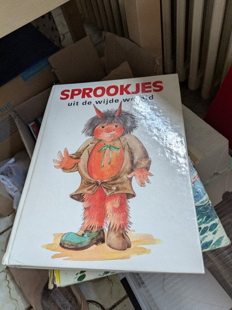 Sprookjes uit de wijde wereld, Boeken, Sprookjes en Fabels, Ophalen of Verzenden, Zo goed als nieuw