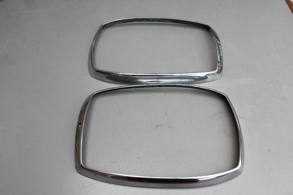 Mercedes  /8  chrome licht, Ophalen of Verzenden