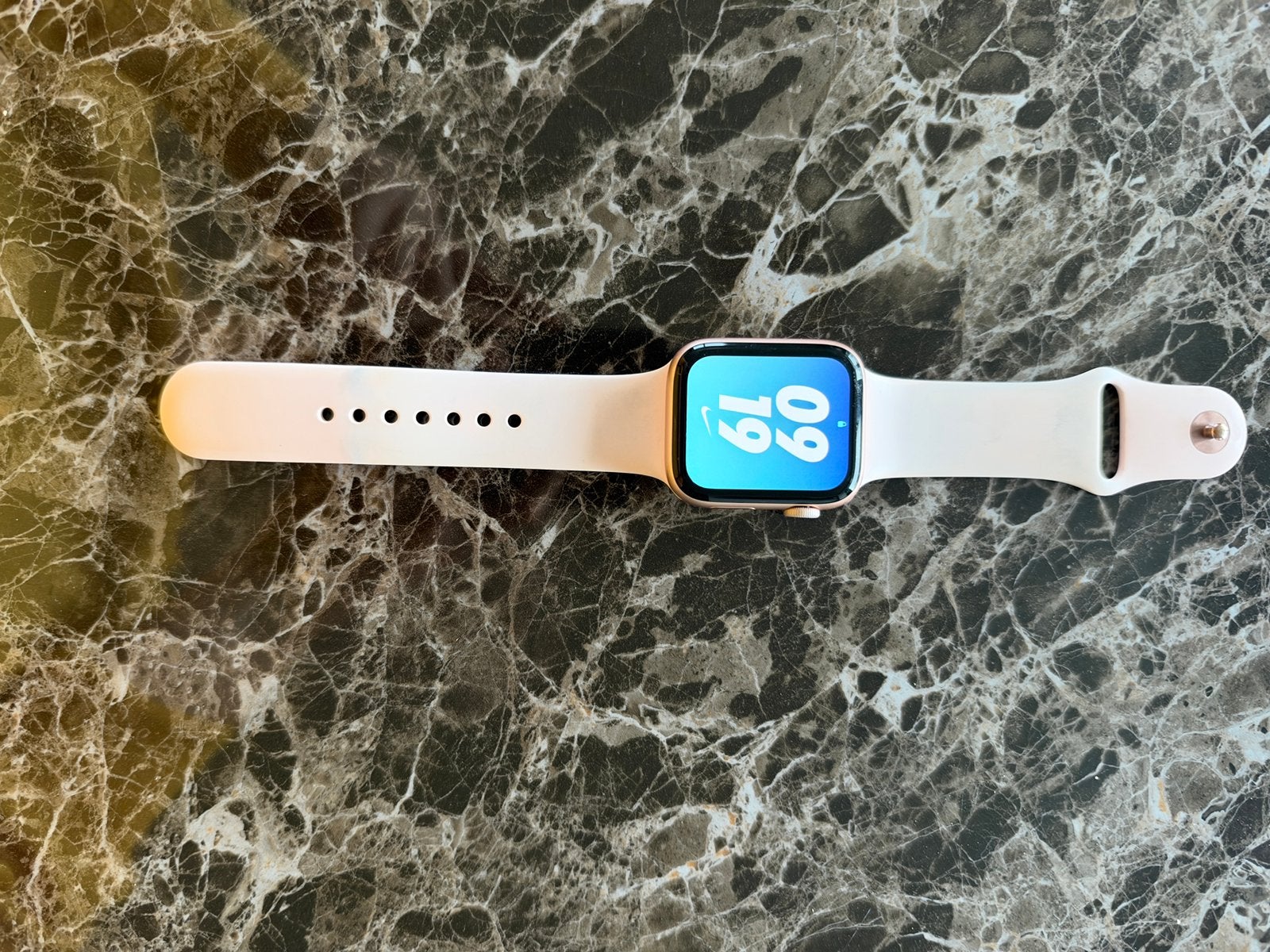 Apple watch serie 4, Étanche, Rose, IOS, Comme neuf