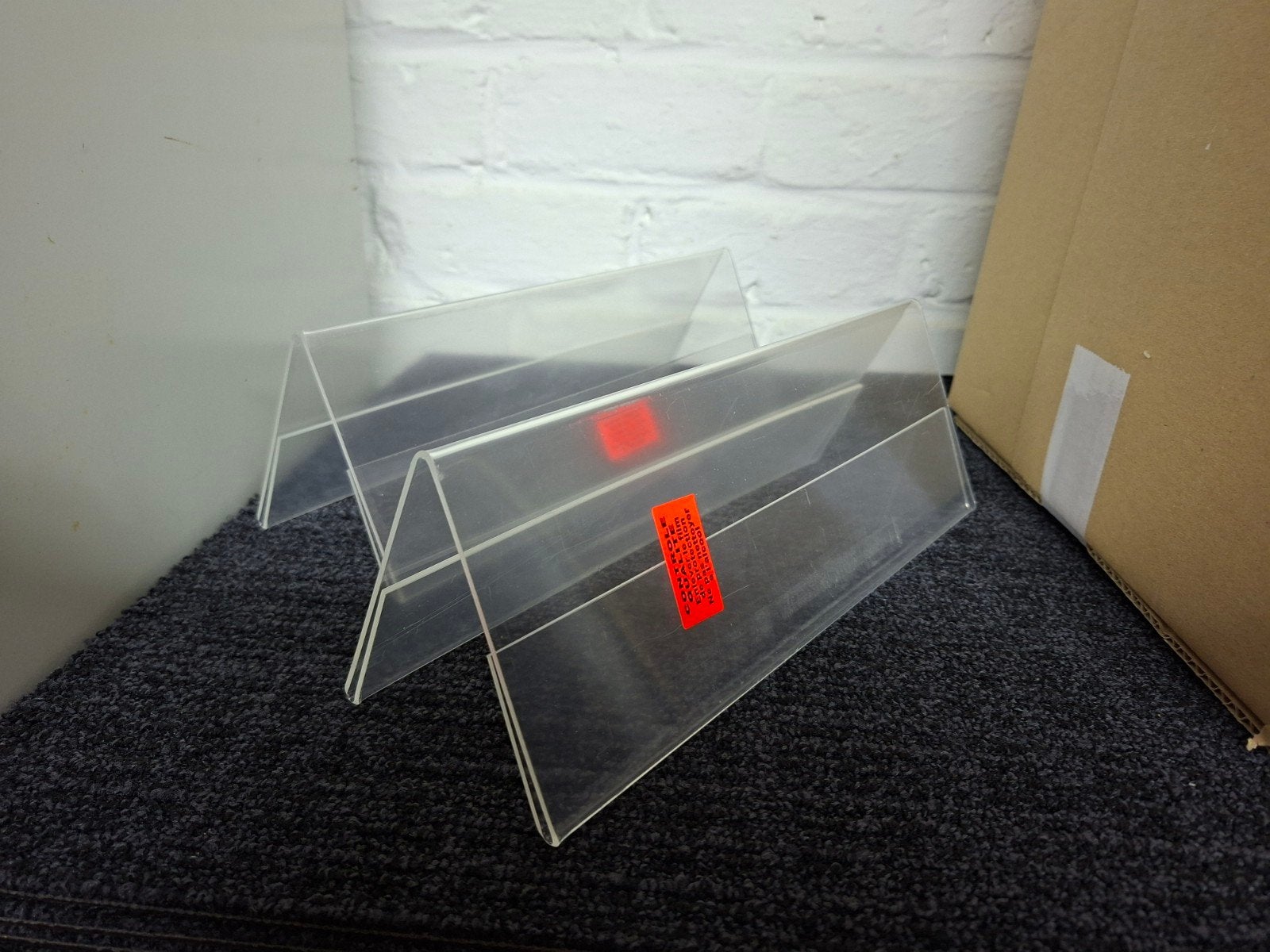 Porte nom chevalet en plexi format A4, Ophalen