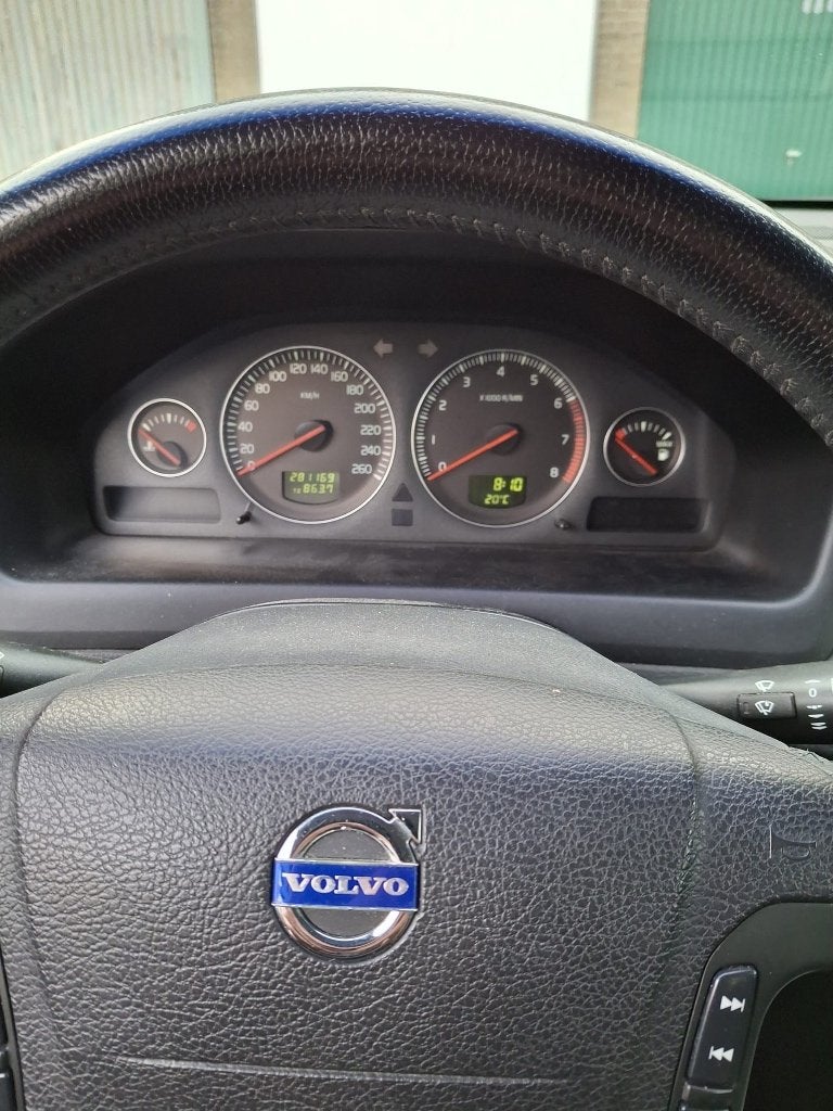 Volvo V70 2,4, Autos, Cuir, Achat, Noir, V70