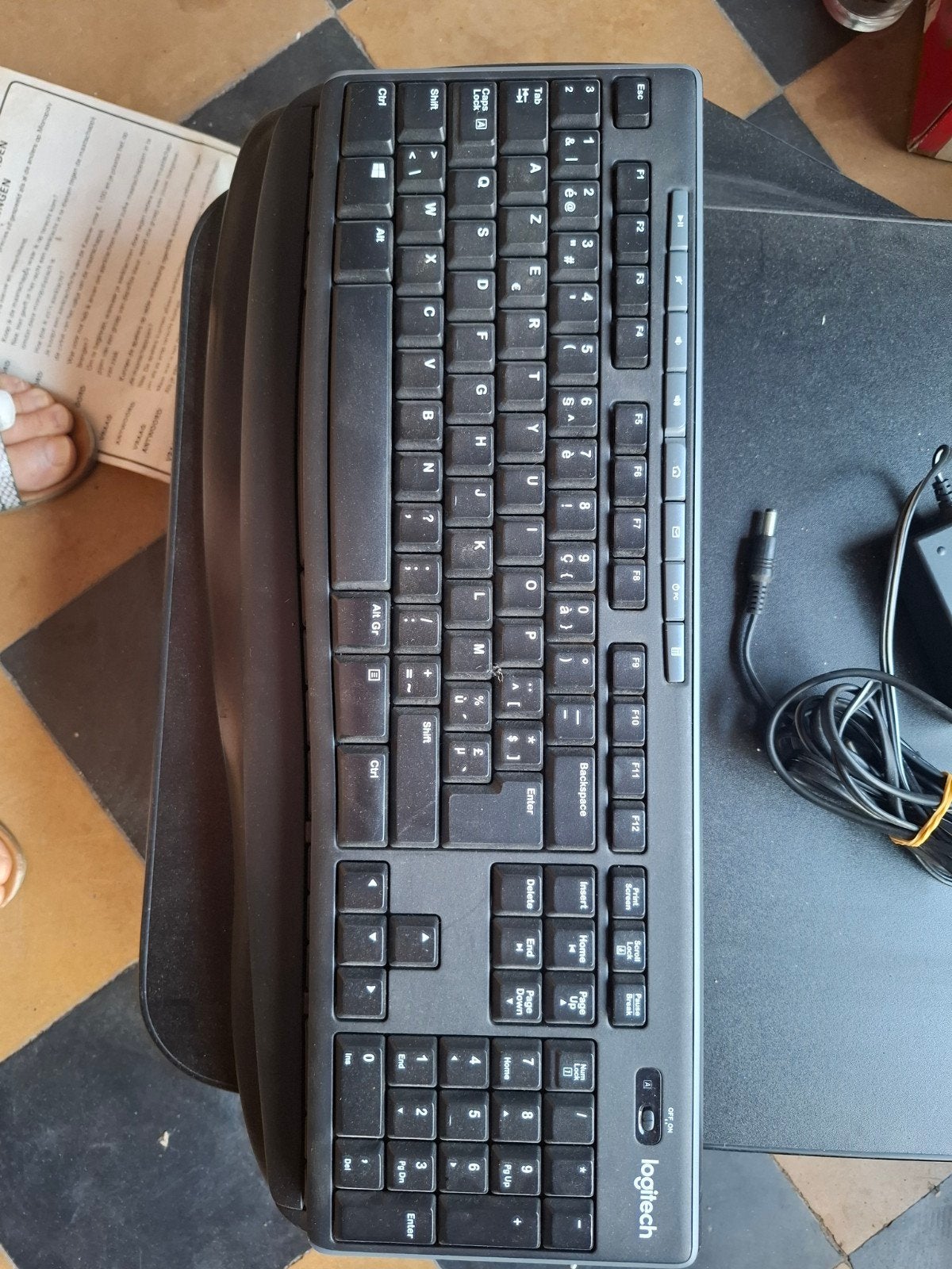 Clavier sans fil Logitech, Informatique & Logiciels, Claviers, Enlèvement ou Envoi, Sans fil