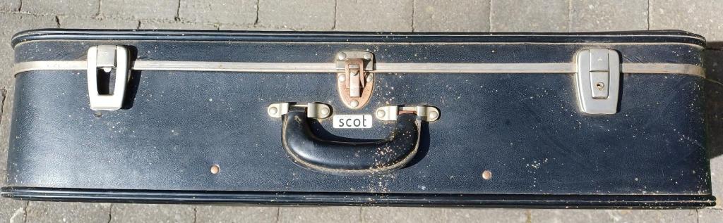 Valise vintage Scott, Bijoux, Sacs & Beauté, Valises, Enlèvement, Utilisé