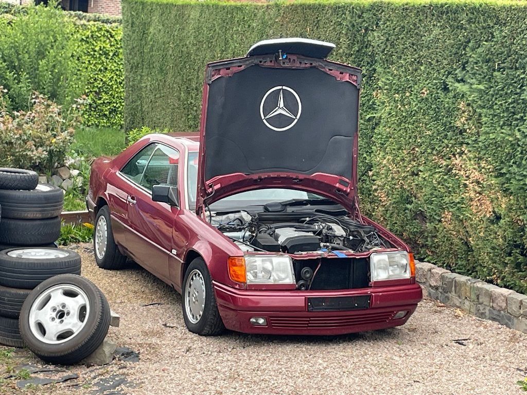 1988 Mercedes-Benz c124 - 230ce, Auto's, 4 zetels, Stof, Elektrische ramen, Mercedes-Benz