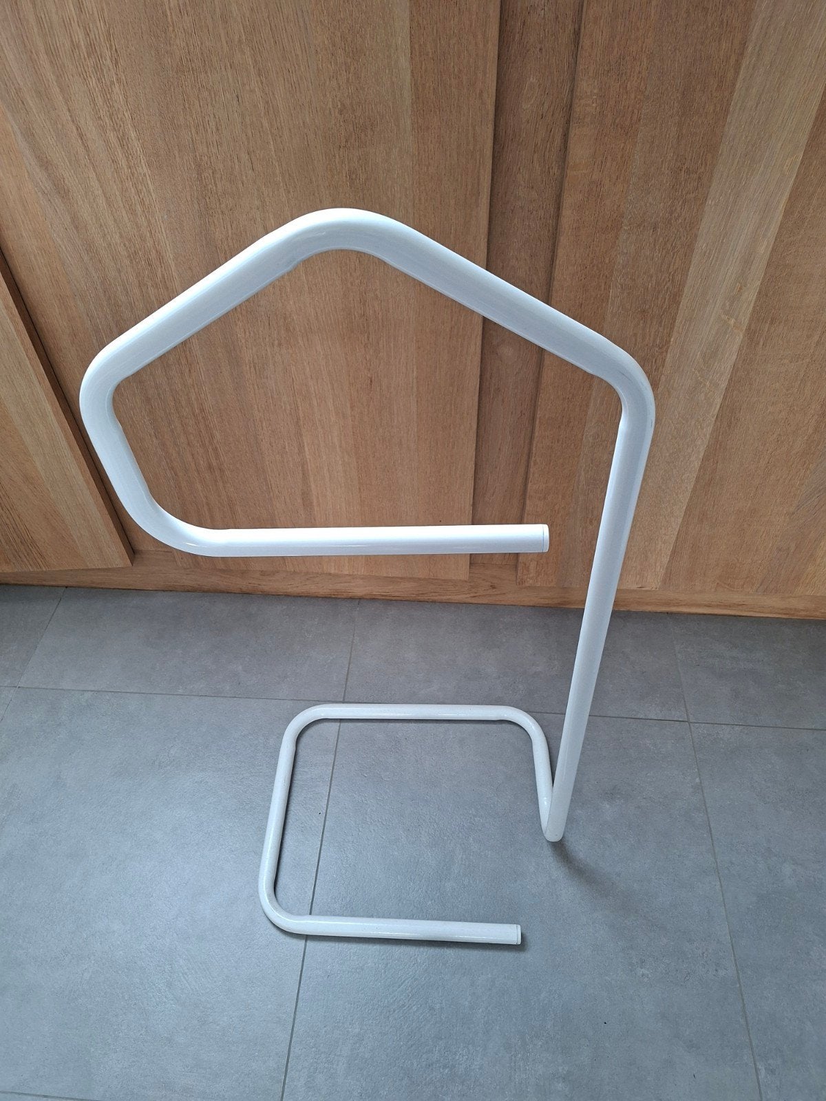Cintre/portemanteaux/porte-vêtements, Enlèvement