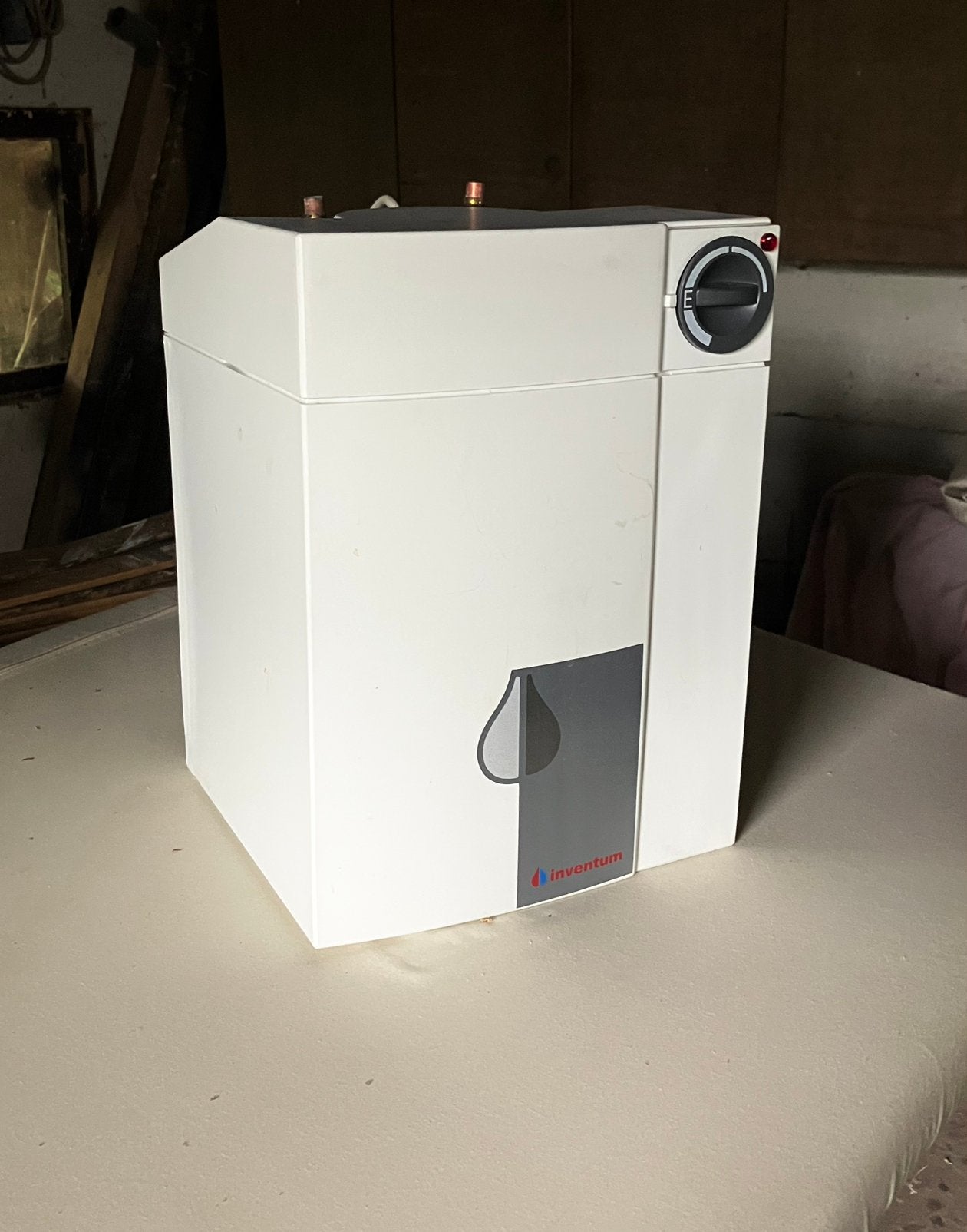 Warmwatertoestel v onder bouw keuken, Huis en Inrichting, Ophalen, Zo goed als nieuw