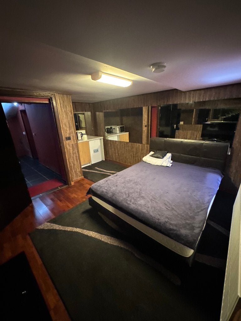 Studio meublé à louer – Jette ( Toutes charges comprises ), 50 m² ou plus, Bruxelles