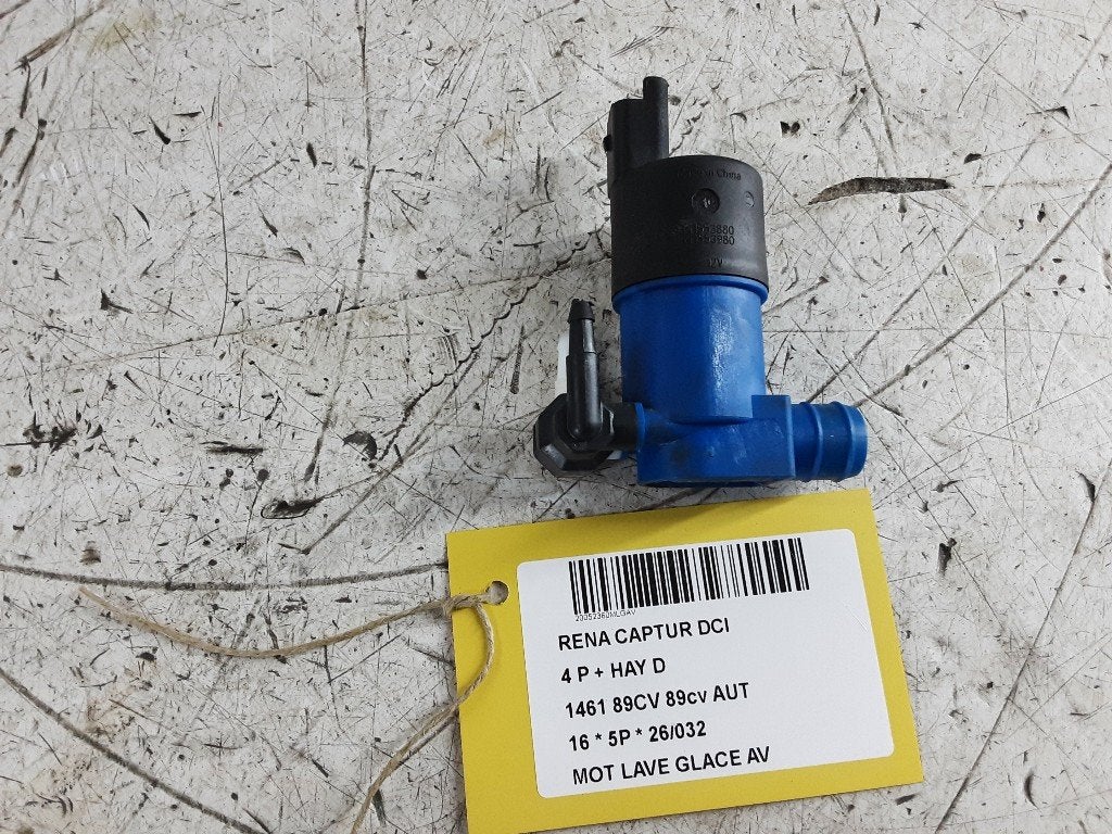 RUITENSPROEIERPOMP VOOR Renault Captur I (2R) (681155), Gebruikt, Renault, Peter-Huppertz-Straße 5
51063  Köln, DE, Dialog.deutschland@renault.de