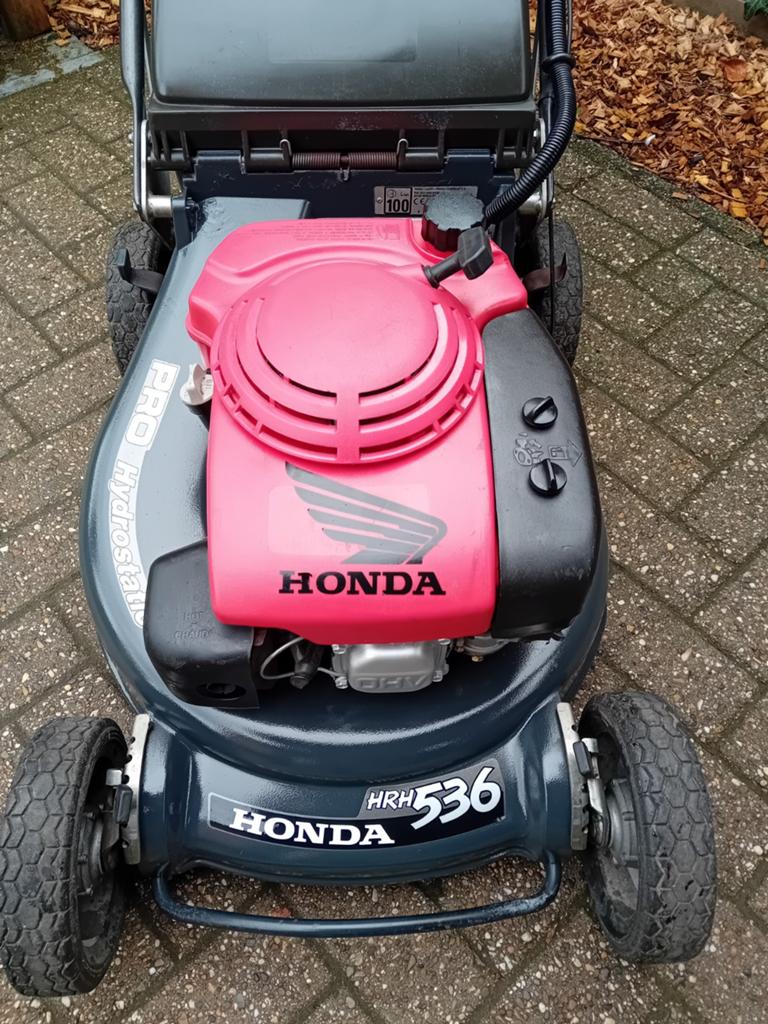 Grasmaaier HRH536 PRO HYDROSTATIC., Tuin en Terras, Grasmaaiers, Ophalen, Opvangzak